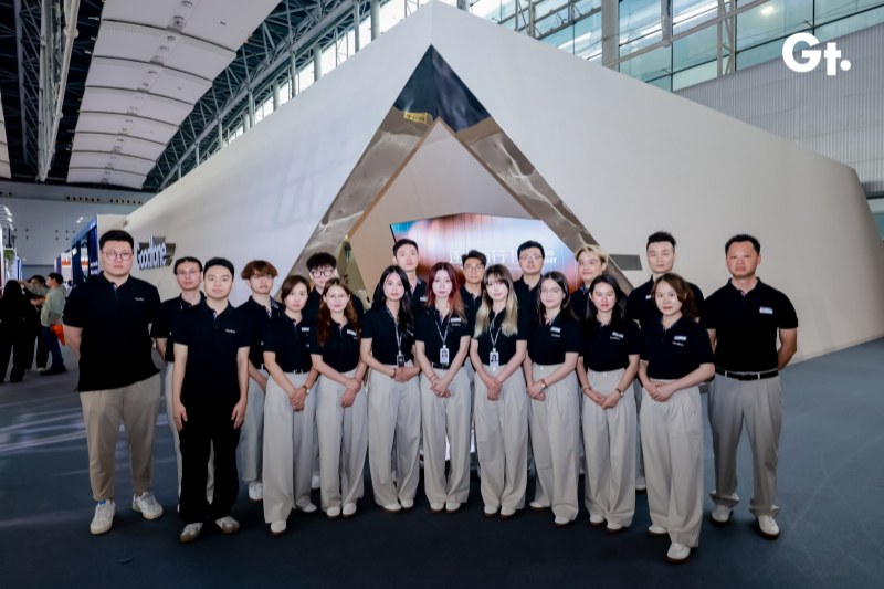 group photo of goodtone sales managers